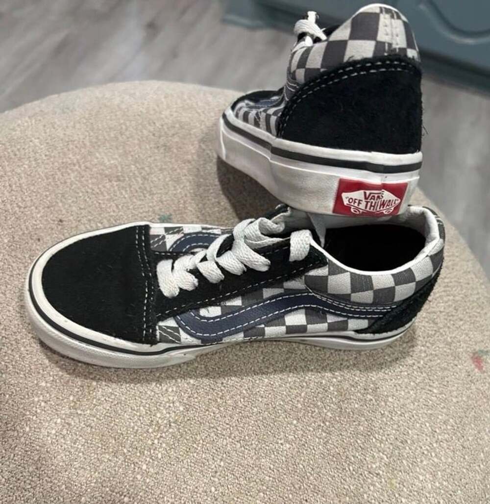 Vans Old Skool Kids Size 12 Black Gray Checkerboard Skate Shoes Sneakers